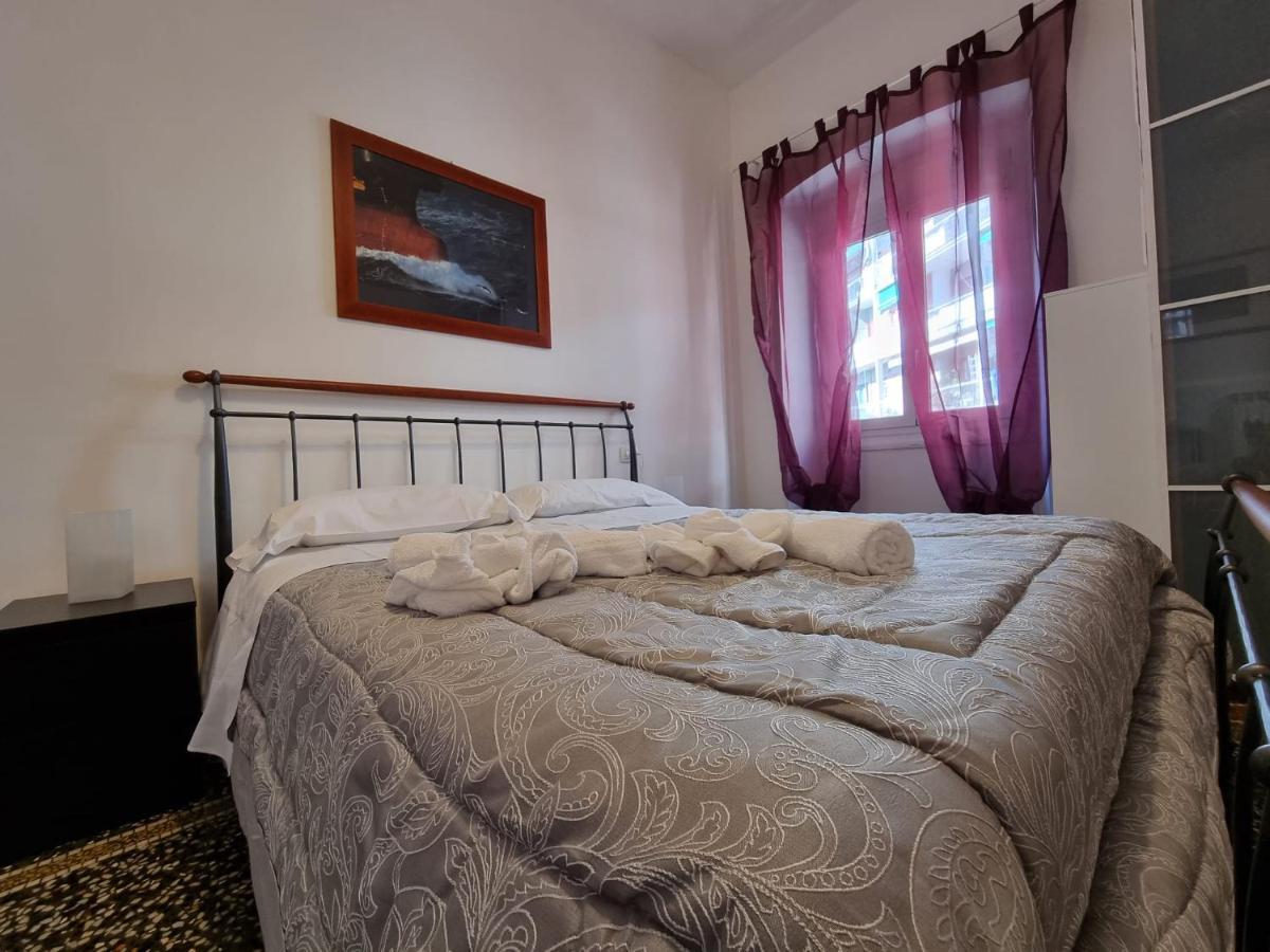 Wow Home 2 - 175 Mq - Posteggio Privato - Davanti Porto Traghetti - Fino A 10 Posti Letto - Balcone Genova Eksteriør billede